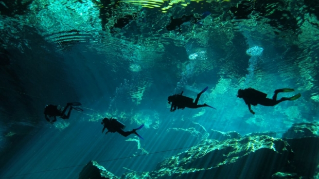 3.地底湖セノーテ(メキシコ) 3.地底湖セノーテ(メキシコ)